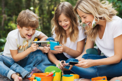 Digital Detox for Families: Fun Offline Activities That Spark Joy